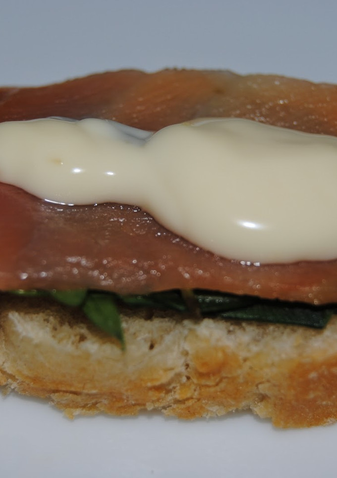 Una foto de Salmón tártaro