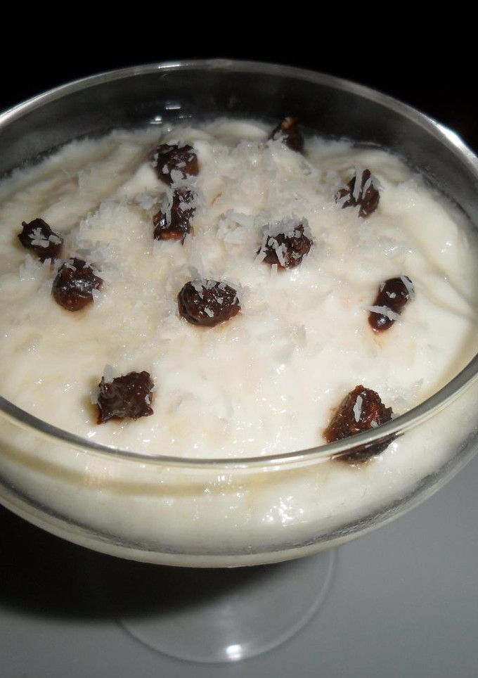 Una foto de Crema de limón postre