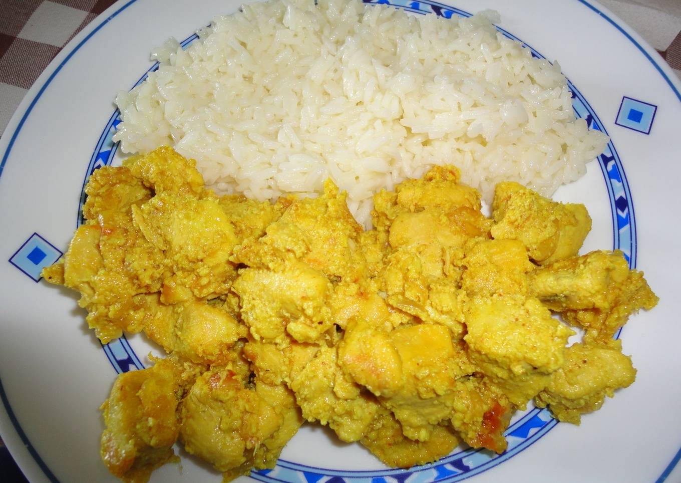 Pollo y arroz con especias