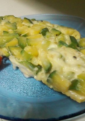 Una foto de Omelette de zapallitos en microondas