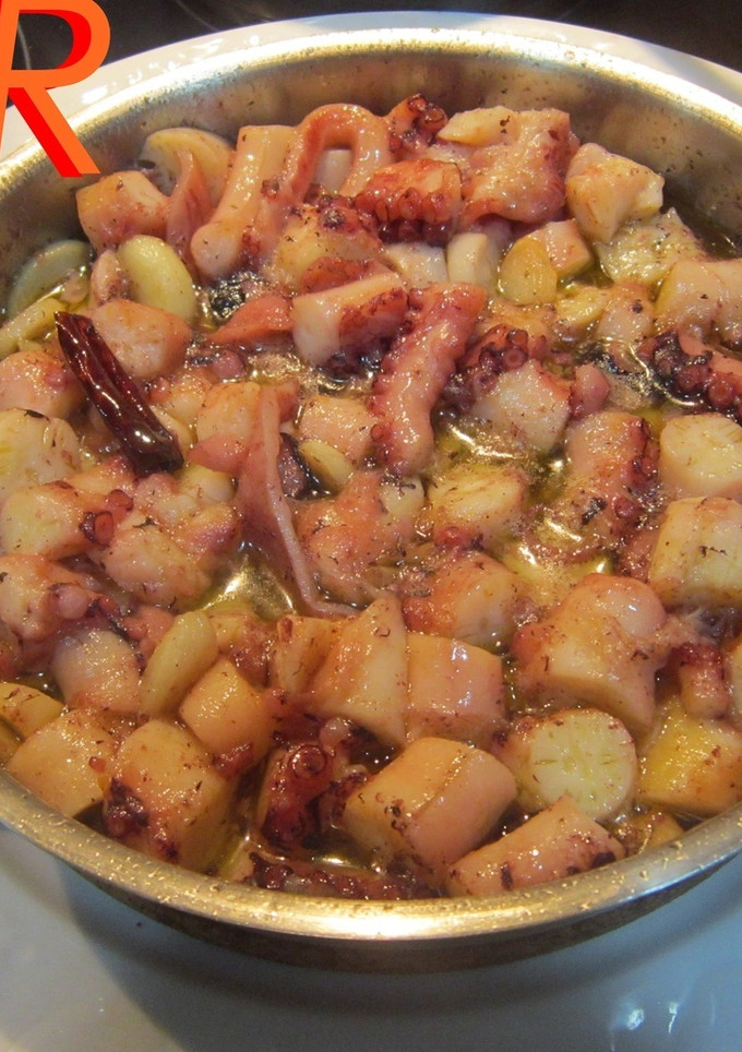 Una foto de Pulpo al ajillo
