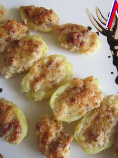 Una foto de Patatitas rellenas de jamón y gambas