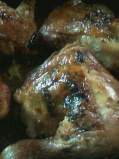 Una foto de Pollo a la manteca de perejil