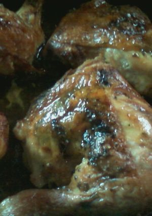 Una foto de Pollo a la manteca de perejil
