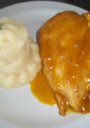 Una foto de Suprema de pollo a la naranja
