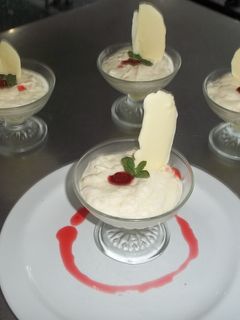Una foto de Mousse de limón refrescante