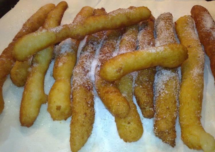 Churros caseros con leche