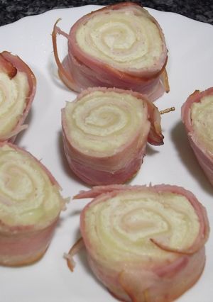 Una foto de Tramezzini con bacon