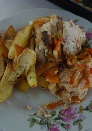 Una foto de Pescado al horno envuelto en aluminio