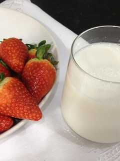 Una foto de Leche de Almendras Re Fácil