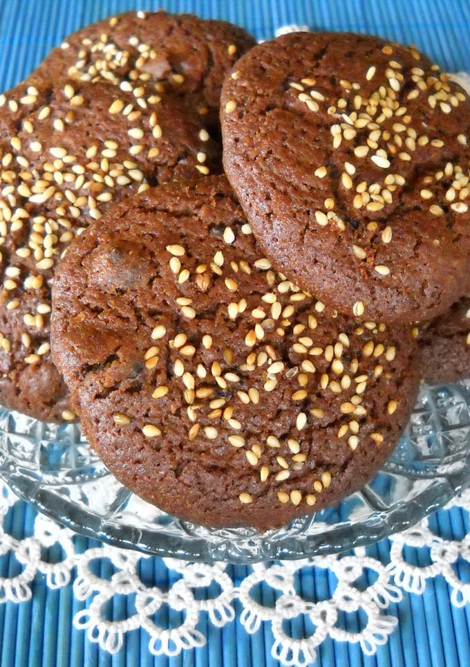 Una foto de Galletas de chocolate y sésamo