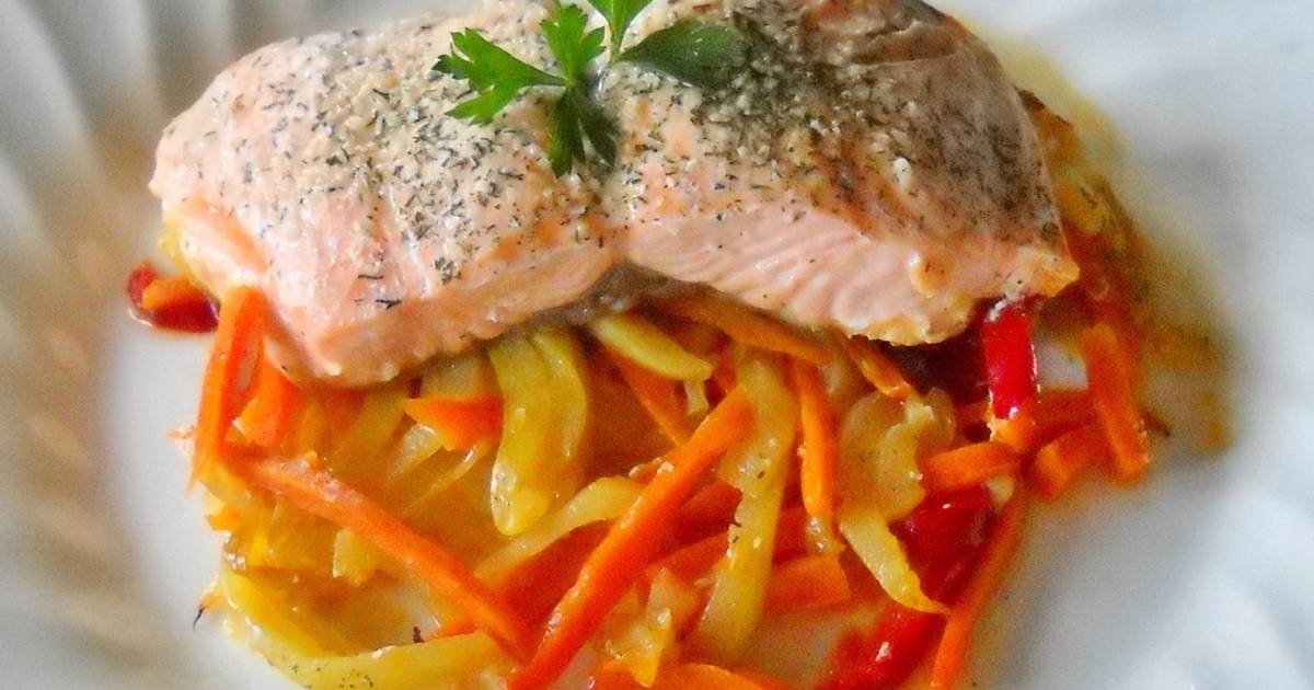 Salmón en papillote con verduras Receta de pensamiento Cookpad