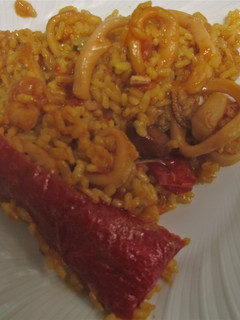 Una foto de Arroz con calamares y pimientos