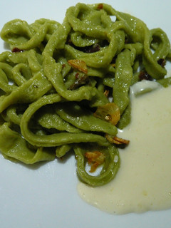Una foto de Pasta de espaguetis verde