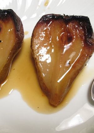 Una foto de Peras asadas