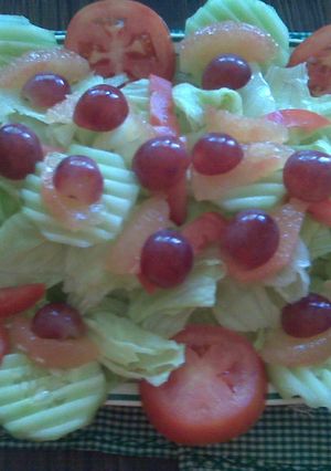 Una foto de Ensalada con aderezo de toronja