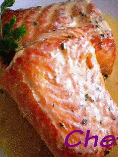 Una foto de Salmón en salsa de mayonesa