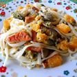 Spaguettis con champiñones, calabaza y pesto