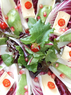 Una foto de Ensalada roja de otoño