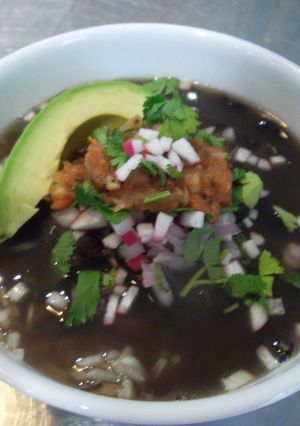 Una foto de Frijol con puerco