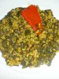 Paella de espinacas y calamares