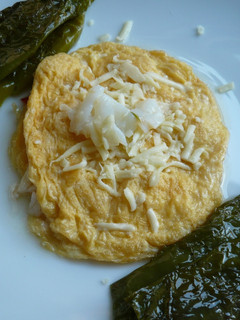 Una foto de Tortilla de bacalao y queso