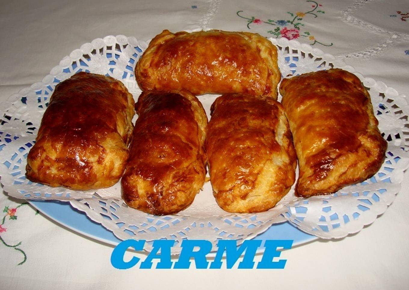 Hojaldres de pollo y champiñones<br />