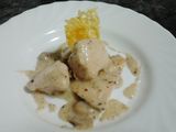 Pollo en salsa de trufa blanca