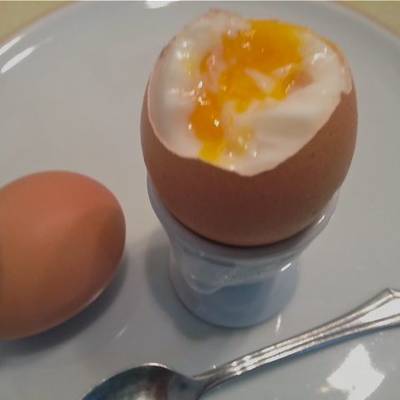 Cómo hacer un huevo pasado por agua - PequeRecetas