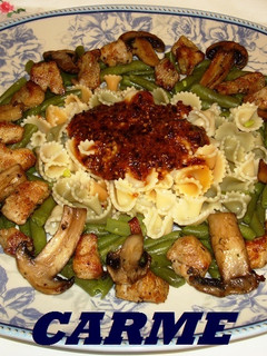 Una foto de Ensalada tibia de pasta verdura y cerdo
