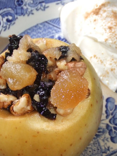 Una foto de Manzanas rellenas con jengibre a la francesa