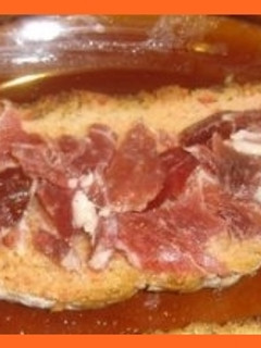 Una foto de Pan Tumaca