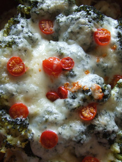 Una foto de Gratinado de pollo con brécol