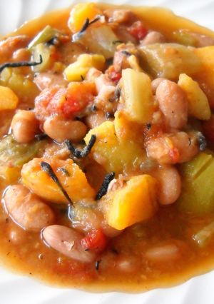Una foto de Judías canela con hijiki, calabacín y calabaza