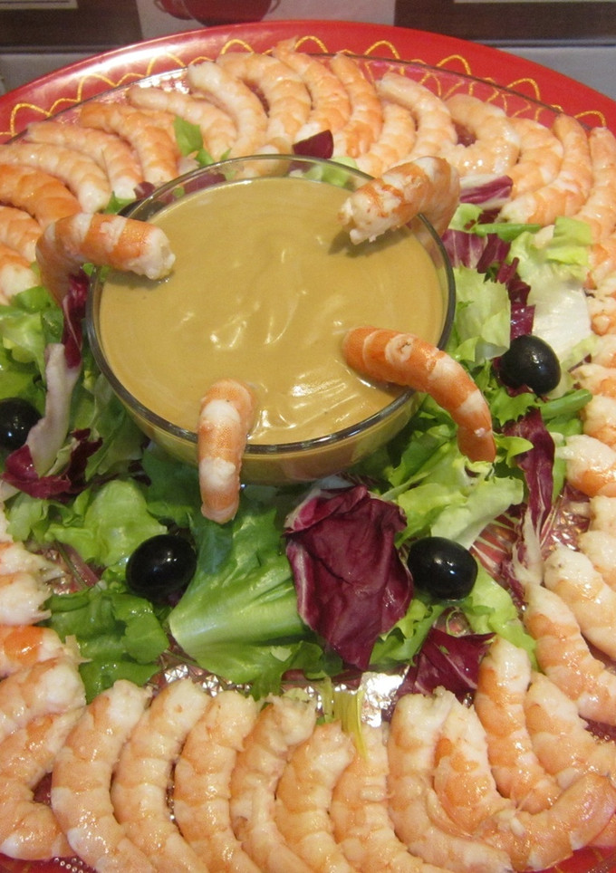 Una foto de Langostinos con vinagreta de mostaza y limón