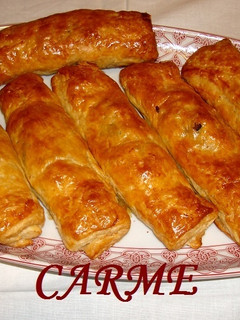 Una foto de Rollitos de hojaldre con salchichas y verduras