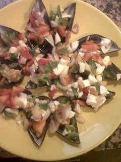 Una foto de Mejillones a la vinagreta con pimientos