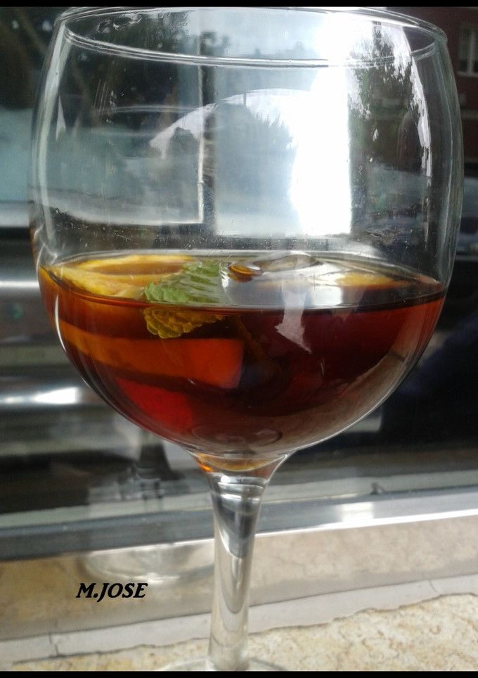Una foto de Vermut de domingo