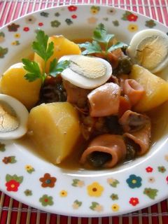 Una foto de Chipirones con patatas y ñoras