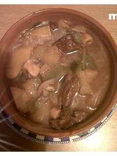 Una foto de Carne con patatas