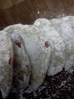 Una foto de Empanadas dulces con cerveza 
