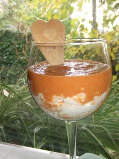 Una foto de Bavaroise de coco y albaricoque