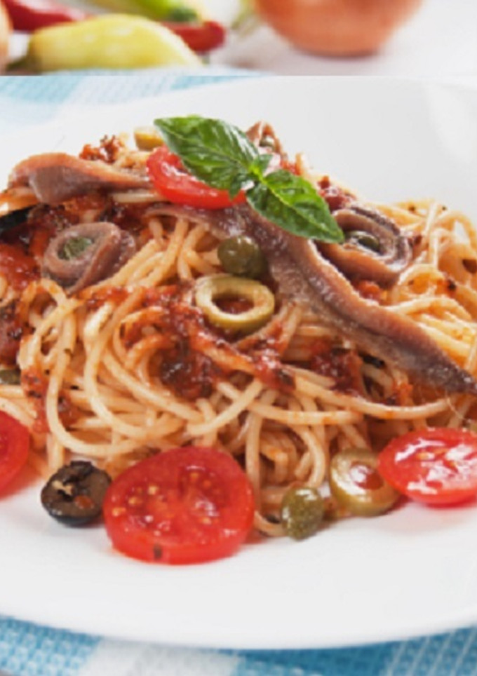 Una foto de Spaghetti a la "putanesca"