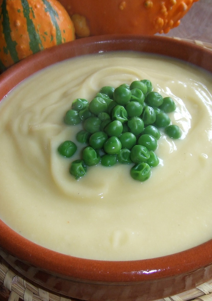 Una foto de Sopa crema de harina de garbanzos