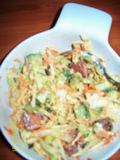 Una foto de Ensalada de col cruda