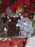 Cuadritos de brownie azucarados