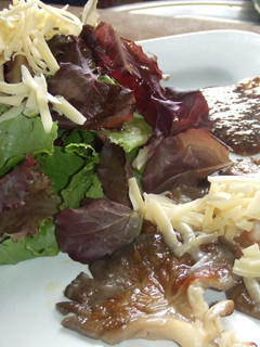 Una foto de Ensalada de setas con vinagreta de semillas