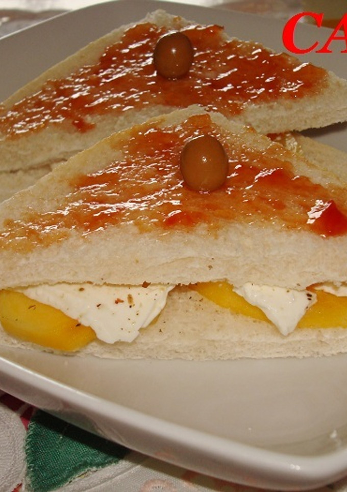 Una foto de Sandwiches de queso fresco