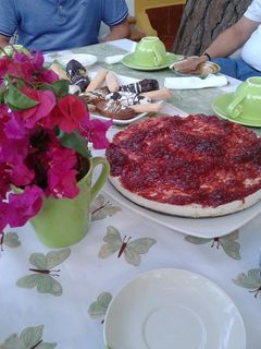 Una foto de Tarta de cuajada y galletas