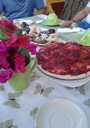 Una foto de Tarta de cuajada y galletas